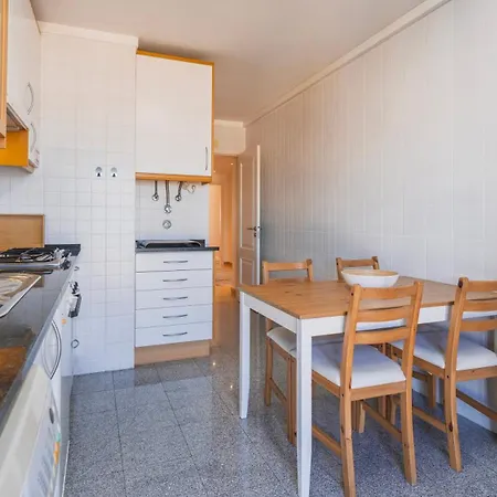 Stylish With Parking By Lovelystay Apartamento Lisboa