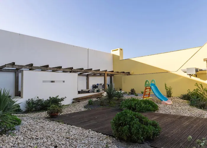 Stylish With Parking By Lovelystay Lisboa