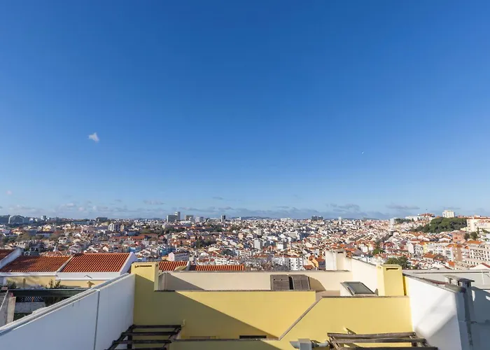 Stylish With Parking By Lovelystay