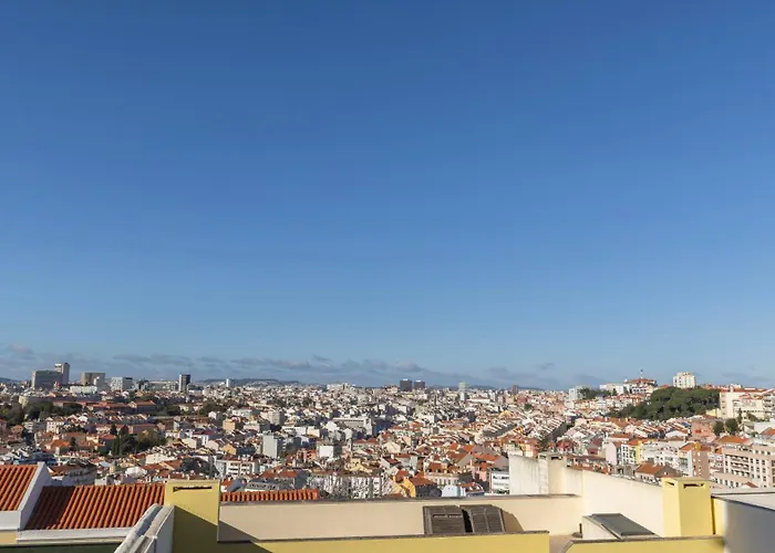 Stylish With Parking By Lovelystay Lisboa