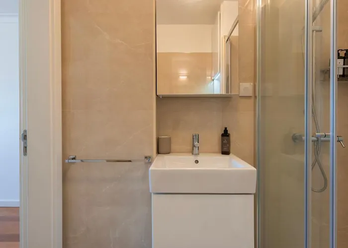 Stylish With Parking By Lovelystay Lägenhet Lisboa