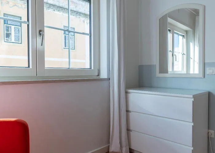 Stylish With Parking By Lovelystay Lisboa