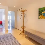 Appartement Stylish With Parking By Lovelystay *